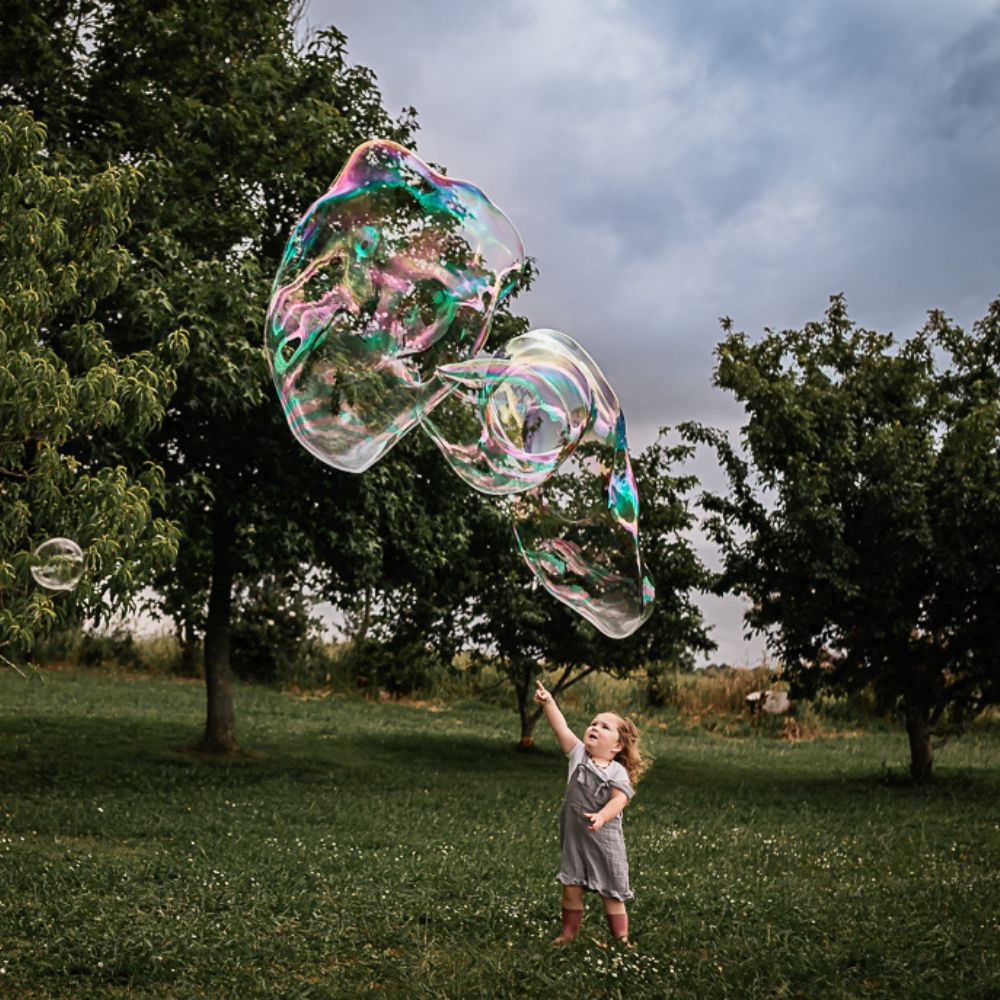 The Big Pour ‘n Play Giant Bubble Kit - Giant Bubbles by Tinka - Tinka Giant Bubbles